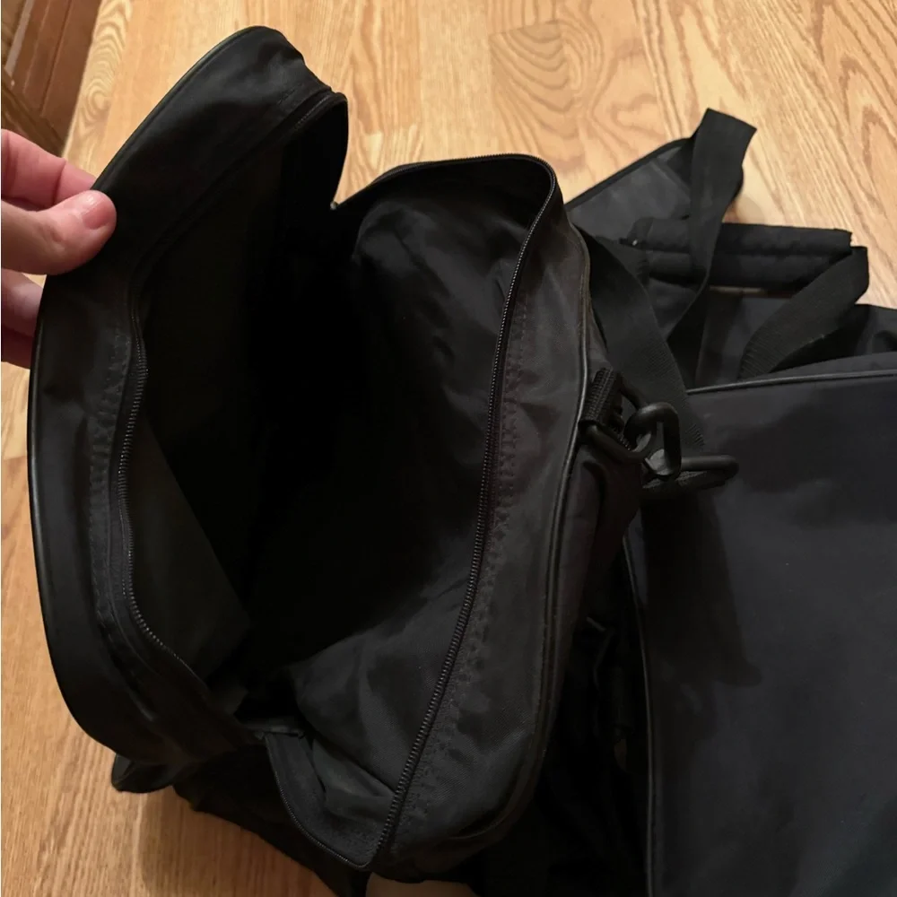 NIKE DUFFEL BAG